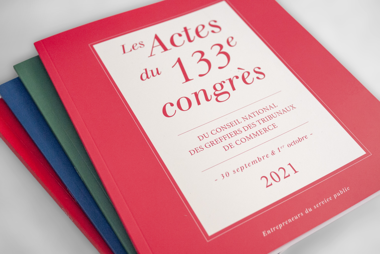 Design graphique pour un rapport de congrès pour le CNG en édition print.