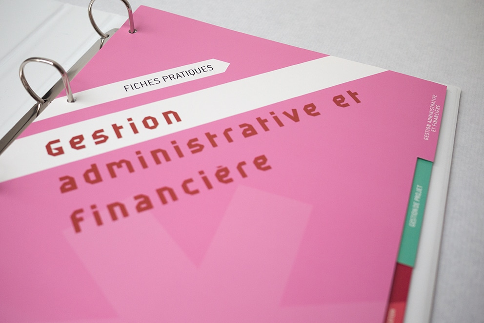 P1050486 Création classeur pour Animafac - association étudiante